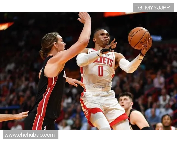 拉塞尔威斯布鲁克的篮球传奇之路与个人成长故事